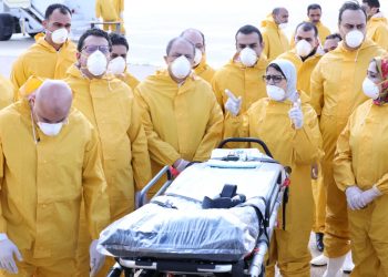 وزيرة الصحة تتفقد مطار العلمين لمراجعة الإجراءات الوقائية لاستقبال المصريين القادمين من الصين