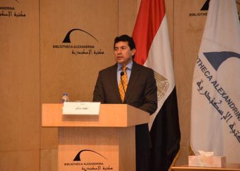 وزير الشباب يلتقي شباب الجامعات ويوقع بروتوكول تعاون مع مكتبة الإسكندرية