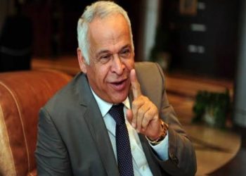 برلماني يطالب الحكومة بالتدخل لوقف جميع من يسيئون للفن المصرى بأغاني وأفلام هابطة