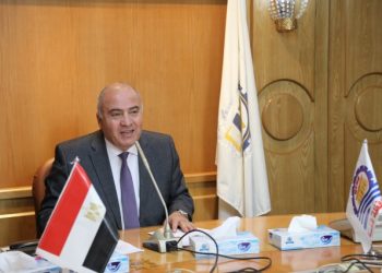 وزير التنمية المحلية يهنئ محافظ قنا وأبناء المحافظة بمناسبة عيد قنا القومي