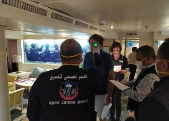 “موانئ البحر الأحمر” تستقبل ركاب ثلاث سفن سياحية وتتخذ الإجراءات الاحترازية لمنع دخول “كورونا” إلى البلاد