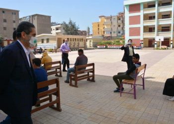 استلام ٩٠٪؜ من طلاب أولى ثانوى بالغربية شرائح التابلت