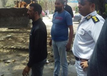 حى شرق يُزيل كافة التعديات والإشغالات بطريق قنال المحمودية