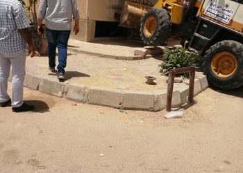 رئيس الجهاز بالشروق: إزالة فورية لمبني مخالف بقطعة أرض سبق سحبها