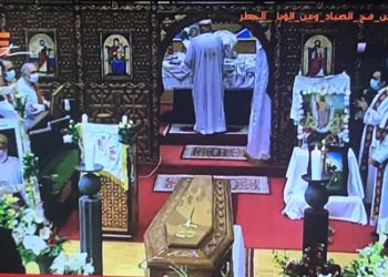 صلاة القداس على جثمان القمص بيجول باسيلي بكنيسة مارمرقس بالمانيا