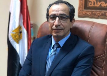 شفاء رئيس جامعة الفيوم ومدير مكتبه وأمينها من فيروس “كورونا”