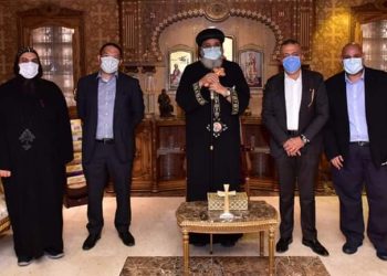 وفدًا “أورانچ مصر” في ضيافة البابا بالمقر البابوي