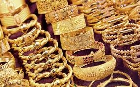 ارتفاع تاريخي في سعر المعدن النفيس وانخفاض الجنيه أمام الدولار