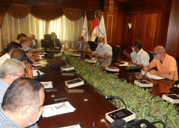 عبر خاصية الفيديو كونفرانس رئيس ميناء الإسكندرية يشارك في مؤتمر جمعية رجال الأعمال المصريين الأفارقة