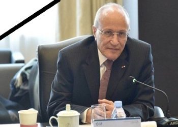 رئيس الوفد ينعي الفريق محمد العصار