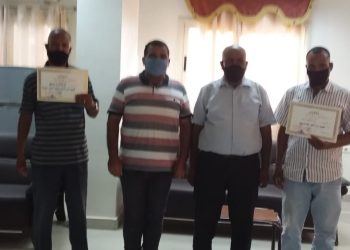 بالصور.. مركز الزينية يُكرم عدد من القيادات بالوحدة المحلية