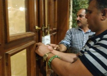 بالصور .. وقف حفل زفاف وتشميع قاعة أفراح مخالفة لقرارات مجلس الوزراء بالبحيرة