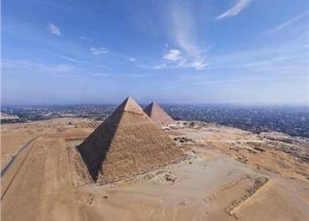 باحث آثري يقارن بين الأهرامات المصرية وأهرامات المايا.. وحكاية الشموخ والقيمة الروحية بهما
