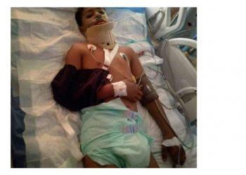 أهالي قرية سلوا بأسوان يغلقون مخبز فينو بعد إلقاء طفلا داخل العجانة