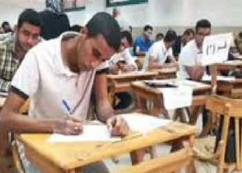 طلاب الدبلومات الفنية