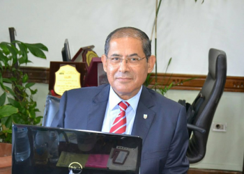 مجلس جامعة الإسكندرية  يستعرض ملف تطوير العشوائيات وتطهير بحيرة مريوط وباب العبيد بأبيس