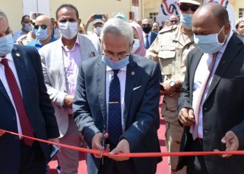 نائب محافظ أسوان يشهد إفتتاح أول محطة طاقة شمسية لتشغيل صرح فندقى بأسوان