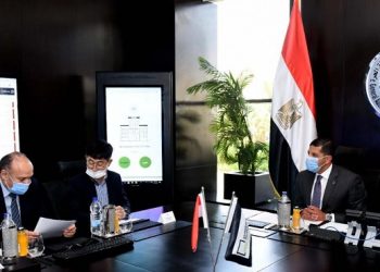 إل جي” الكورية تضخ 50 مليون دولار لتصنيع الغسالات والثلاجات الكهربائية والميكروويف