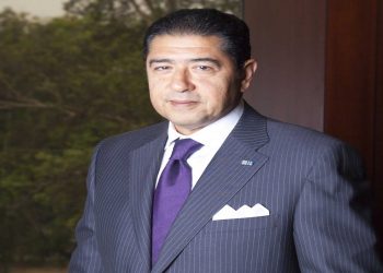 بعد قرار التنحي.. رئيس البنك التجاري الدولي يكتب رسالة