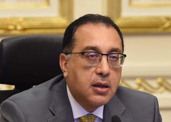 “مدبولى” يطمئن على توافر الأدوية الخاصة ببروتوكولات علاج فيروس “كورونا”