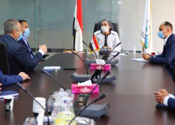 وزيرة البيئة تناقش مع ممثلى شركة فاس السعودية فرص الاستثمار في تحويل المخلفات لطاقة