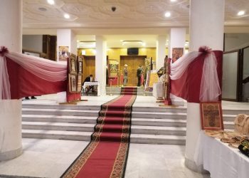 مسرح الأنبا رويس يستعد لحفل افتتاح معهد الدراسات القبطية