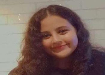 أسرة “روان “ضحية الإهمال تروى مأساتها :”سقط عليها مخلفات بناء من الطابق ال”11”