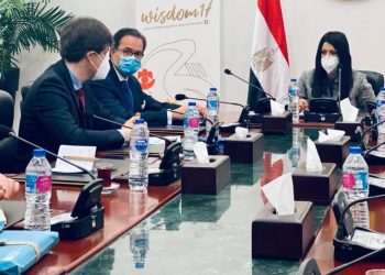 “المشاط” تتابع مع بعثة من الخزانة الفرنسيه أوجه التعاون المستقبلية في ضوء العلاقات الثنائية بين مصر وفرنسا
