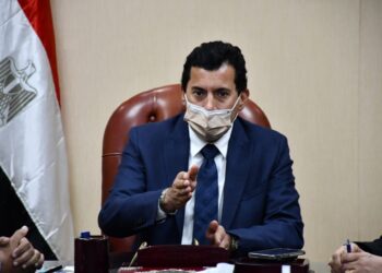 وزير الشباب والرياضة يلتقي بـ “شباب الصعيد سند “