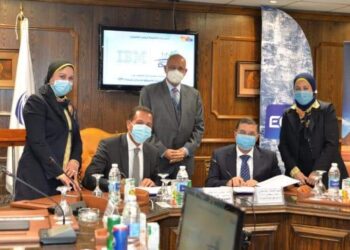شركة مصر للطيران ” السياحة والأسواق الحرة ” يوقعان عقد تعاون مع شركة ” IBM ” في مجال تكنولوجيا المعلومات