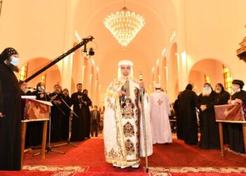 رهبان دير الأنبا بيشوى يحتفلون بتجليس رئيس الدير