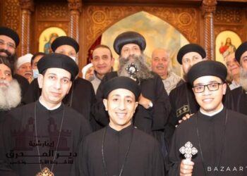 ثلاثة كهنة وقُمُصين لإيبارشية دير المحرق