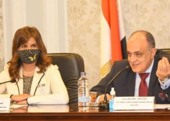 “مشروعات البرلمان” توصي بتعميم نموذج مشروع إحياء الحرف القديمة والتراثية في حي الجمالية على كافة المحافظات
