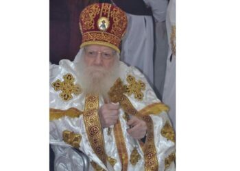 جنازة الأنبا أثناسيوس في مطرانية بني مزار دون حضور شعبي