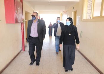 “النيلي”: جولات فجائية لعدد من مدارس إدارة الخارجة التعليمية