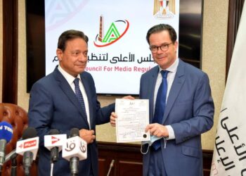 كرم جبر: الإعلام يلعب دورًا كبيرًا في القضايا الوطنية.. ويؤدي مهمته على أكمل وجه