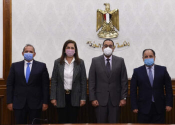مدبولى يشهد توقيع بروتوكول بشأن آلية تسوية التشابكات المالية بين بنك الإستثمار القومى والبنك الأهلي