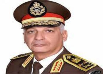 القائد العام للقوات المسلحة وزير الدفاع والإنتاج الحربي يشهد مناقشة البحث الرئيسي لإدارة الشئون المعنوية للقوات المسلحة