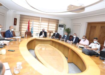 وزيرة البيئة توجه بوضع إطار عام  للجنة الوطنية يتضمن آلية العمل في حالات الطوارئ