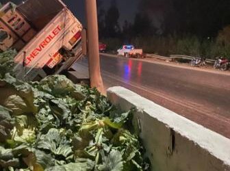 شلل مرورى بزراعى “قها” بسبب إنقلاب سيارة