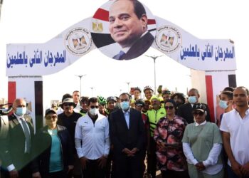 رئيس الوزراء يشهد انطلاق ماراثون للدراجات للشباب بالعلمين الجديدة