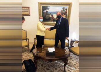 وزيرة البيئة ونظيرها القبرصى يلتقيان لتعزيز سبل التعاون  فى مجالات التلوث البحرى والمخلفات و الطاقة