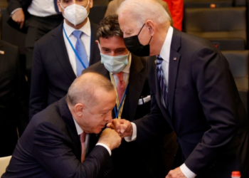 بايدن يرفض لقاء أردوغان
