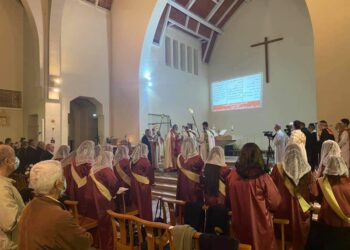 البطريرك مار إغناطيوس يزور كنيستي ما أفرام والعذراء مريم بفرنسا