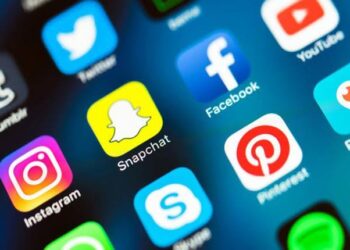 العطل العالمي لمواقع التواصل الاجتماعي يمنح قبلة الحياة للمواقع الإخبارية