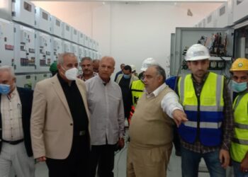 مسئولو “الإسكان” يتفقدون أعمال تطوير وتوسعة طريق” العاشر من رمضان – بلبيس ” بطول ٢٢ كم