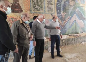محافظ الجيزة يتفقد رصف وتطوير شارع النيل فى المنطقة بين كوبرى ٦ أكتوبر و١٥ مايو