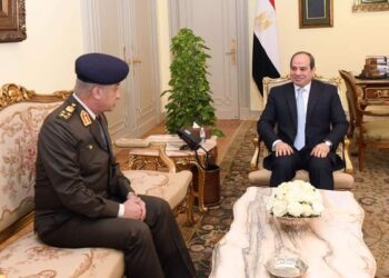 الرئيس السيسي يستقبل القائد العام للقوات المسلحة