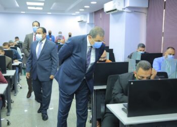 “سعفان” و”الشيخ”  يتفقدان اختبارات الملحقين العماليين بسفارات مصر بالخارج