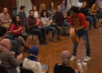 غدا.. مركز جسور بالأسقفية ينظم دائرة طبول
